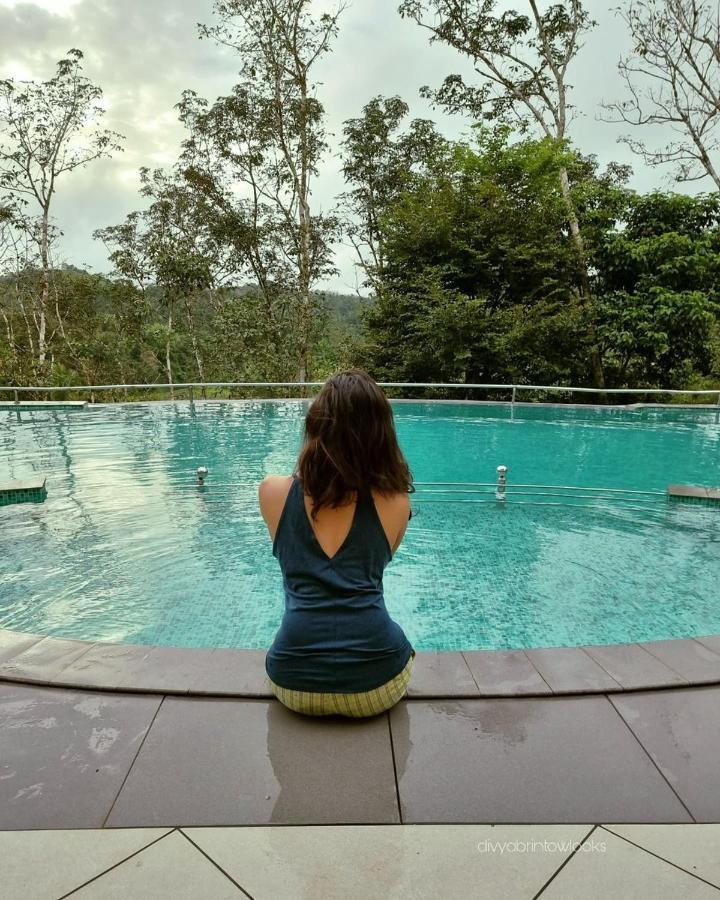 מאננטהוואדי Serene Crest Resort מראה חיצוני תמונה