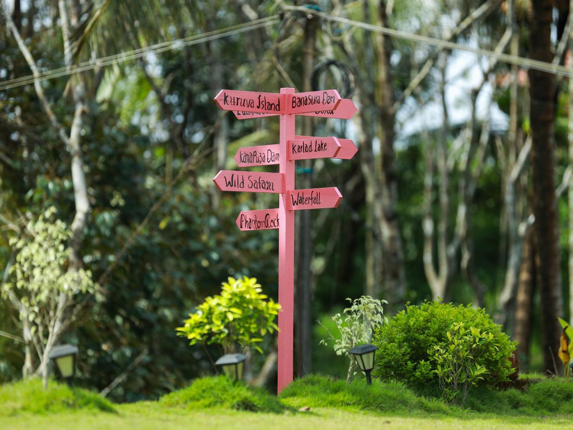 מאננטהוואדי Serene Crest Resort מראה חיצוני תמונה