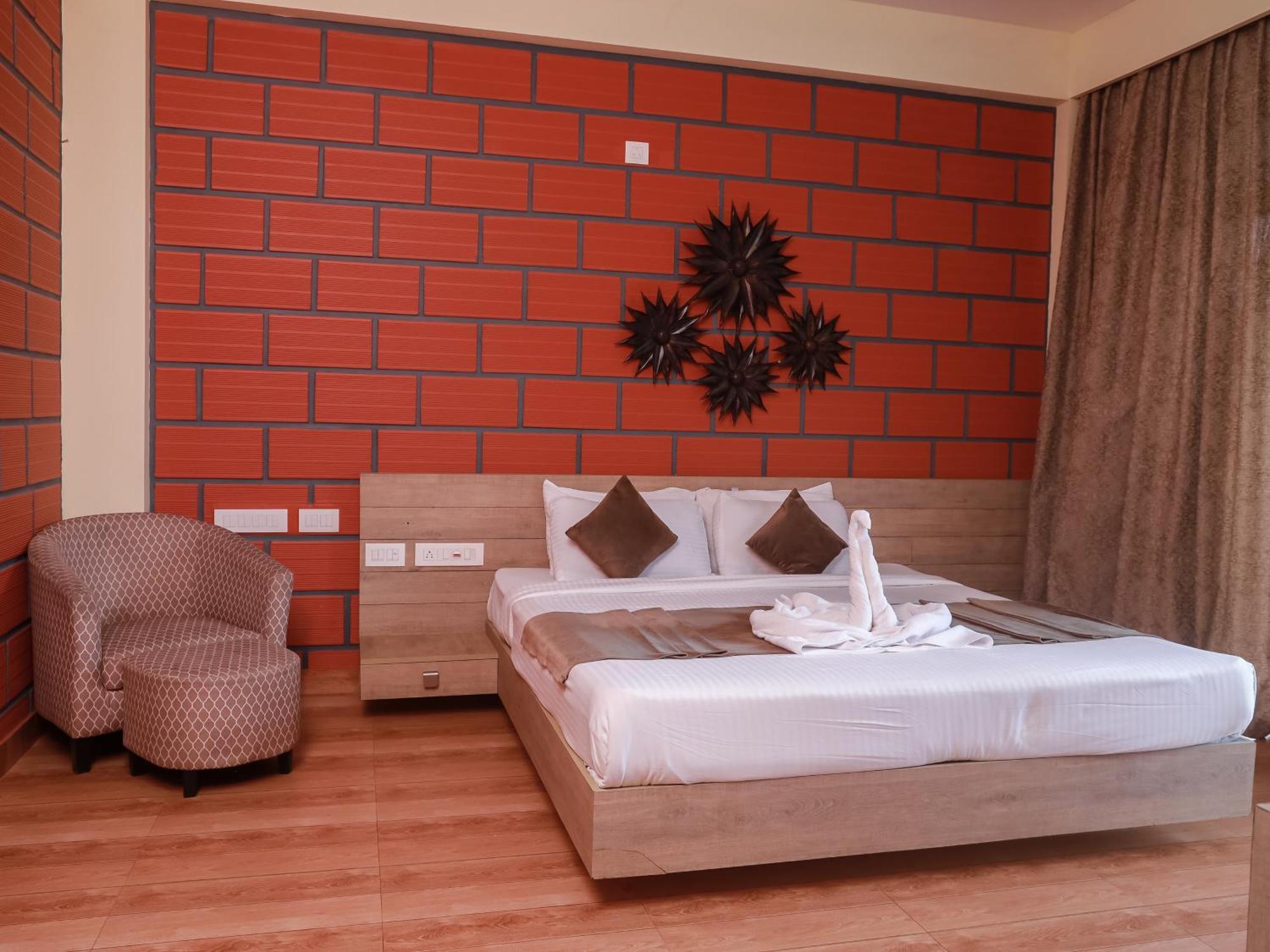 מאננטהוואדי Serene Crest Resort מראה חיצוני תמונה